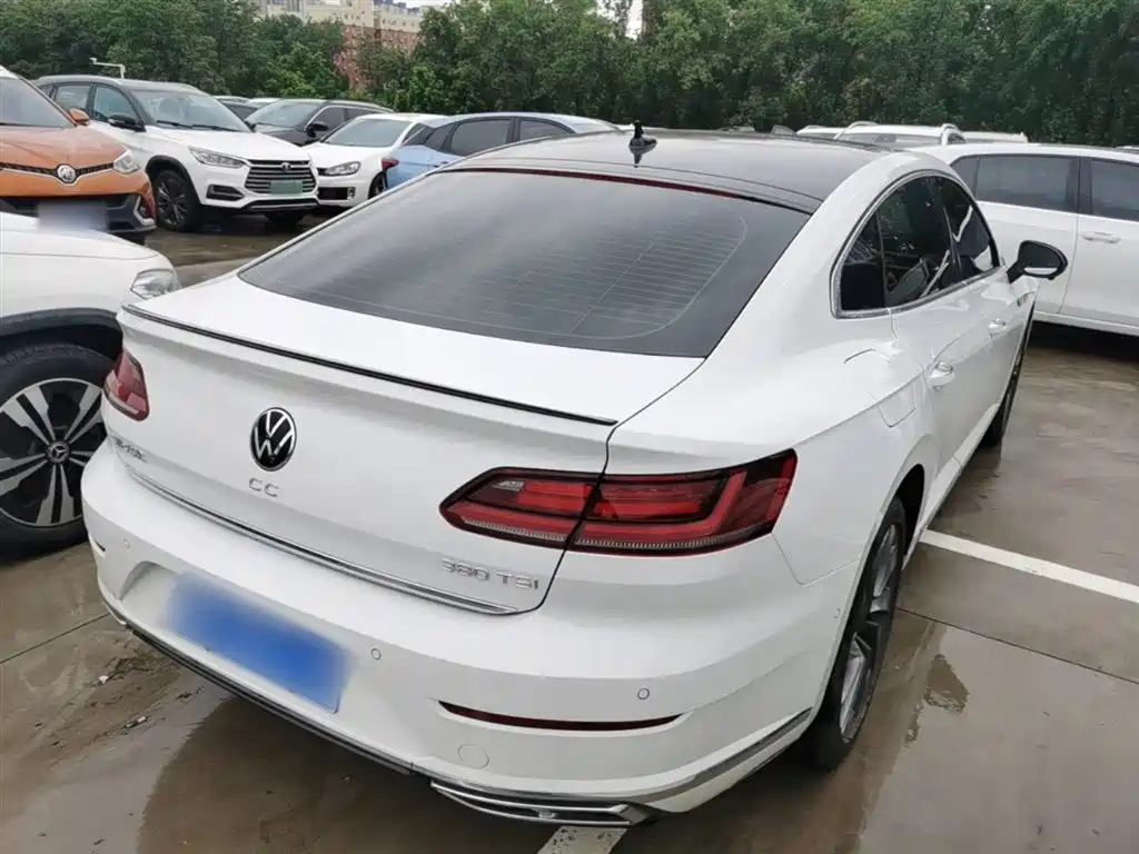 Volkswagen FAW-Volkswagen CC 2024 380TSI Eye-catching Public Sharing Edition фото 7