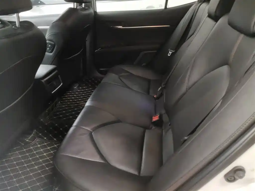 Toyota Camry 2021 2.0G Luxury Edition фото 17
