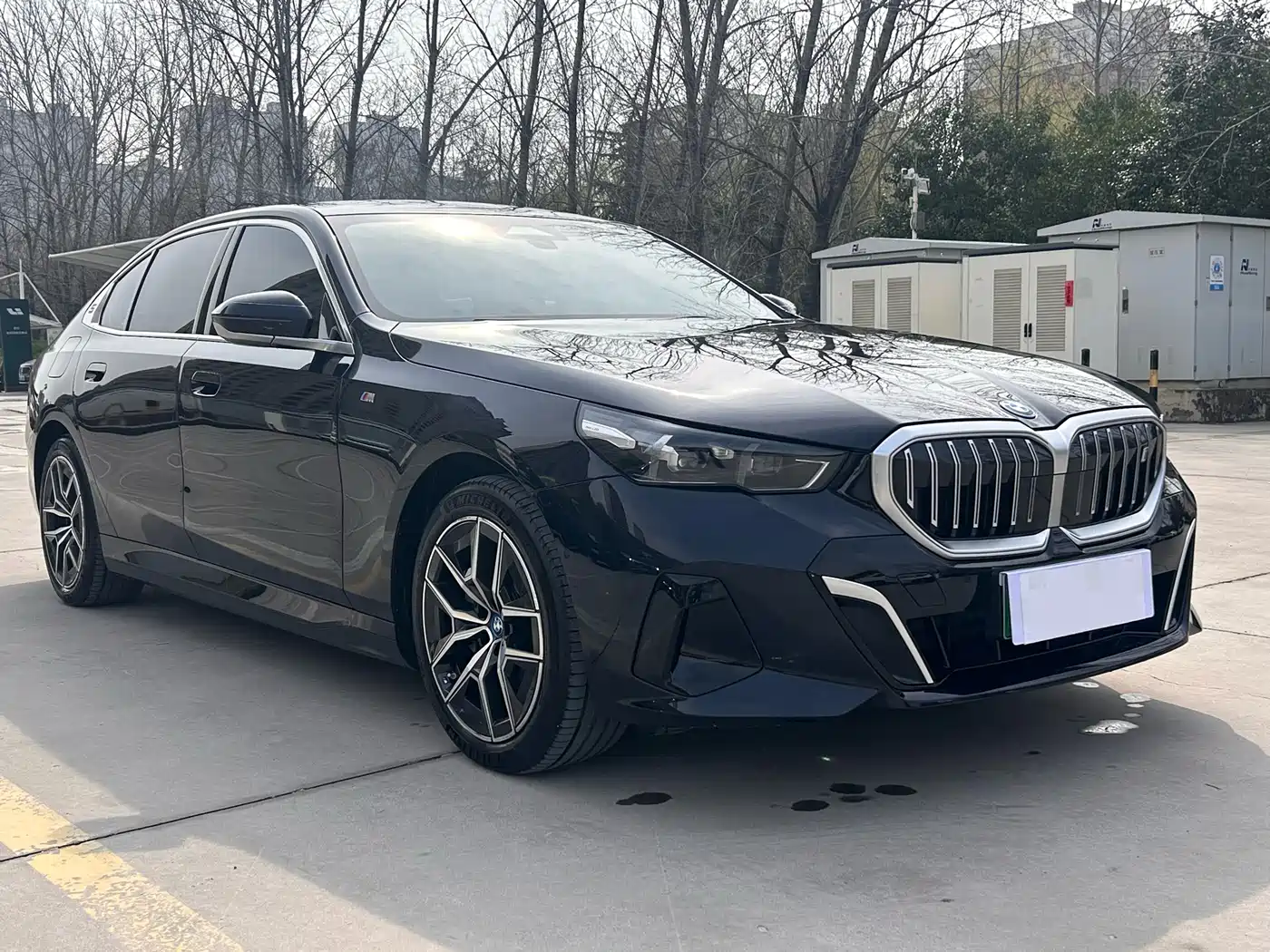 BMW I5