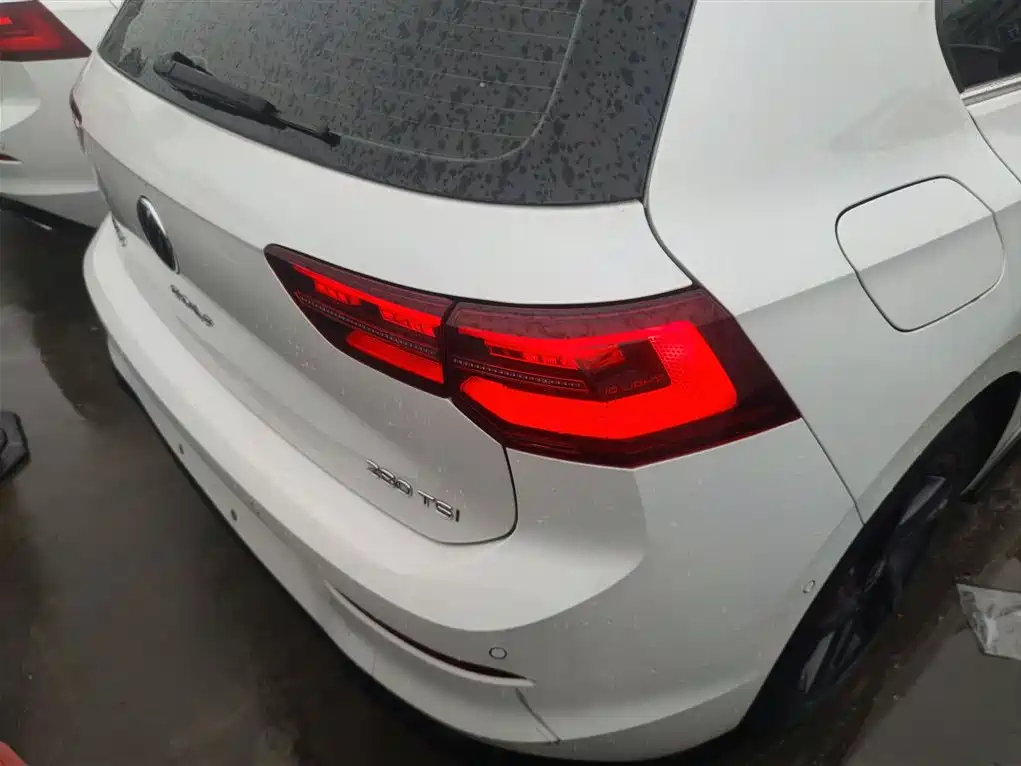 Volkswagen Golf 2023 280TSI DSG R-Line Lite фото 24
