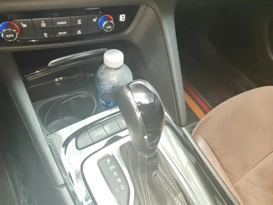 Buick Regal 2019 20T Elite China VI фото 16