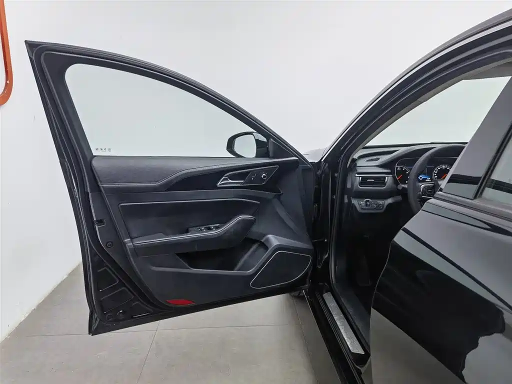 Hongqi H5 2019 30TD Style Edition фото 8