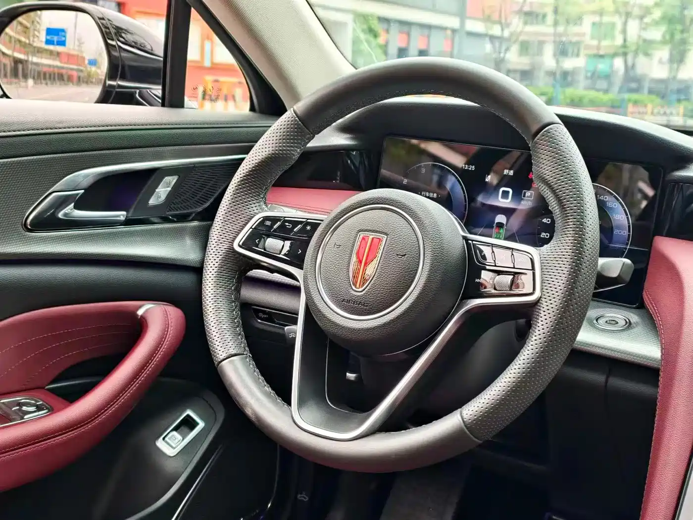 Hongqi H5 2023 1.5T DCT Smart Connect Joy Edition фото 6