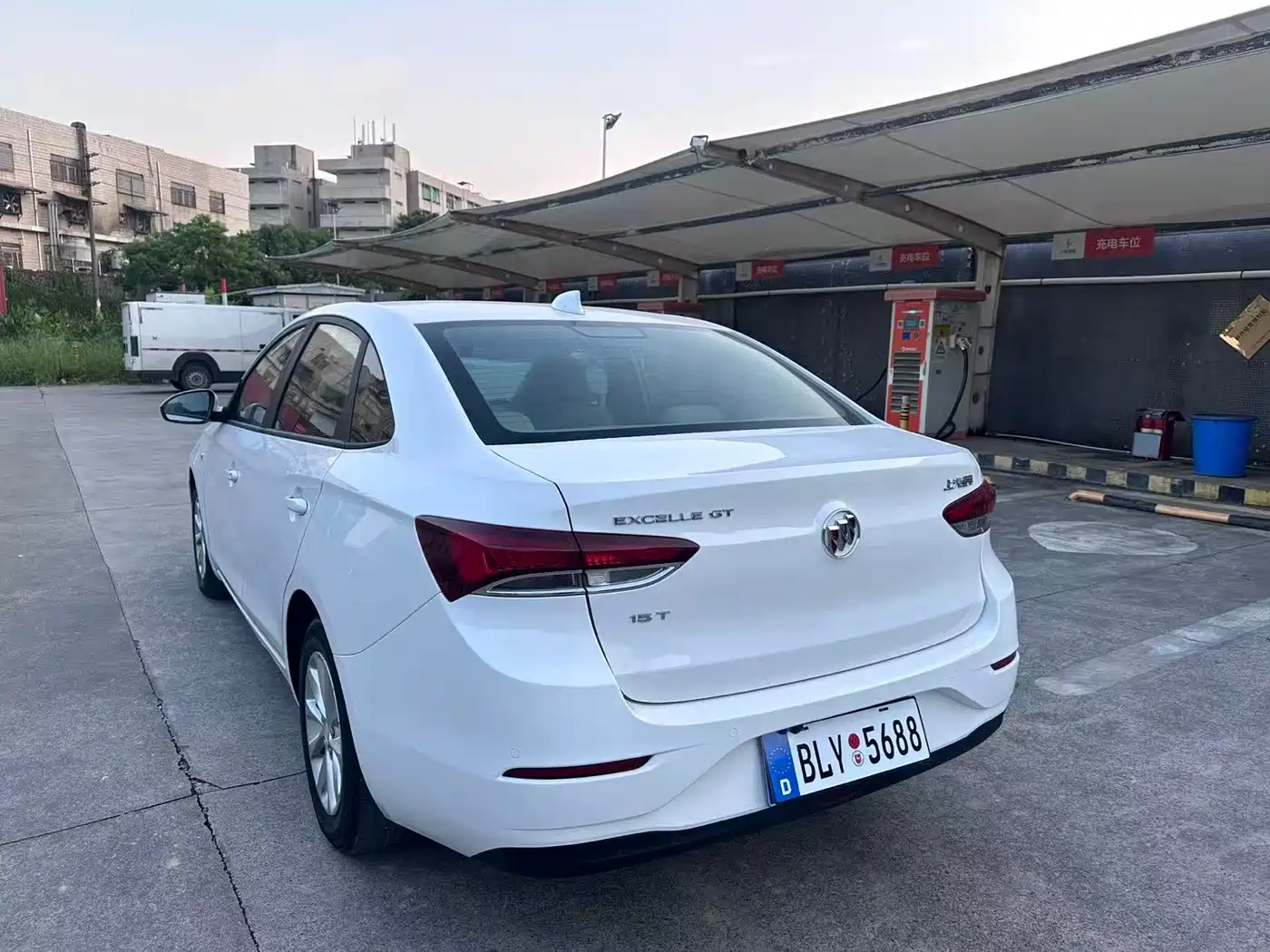 Photo 7 - Buick Excelle