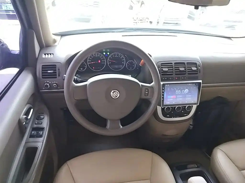 Buick GL8 2014 2.4L Classic Edition фото 11