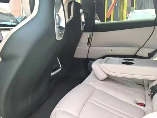 XIAOMI CAR XIAOMI YU7