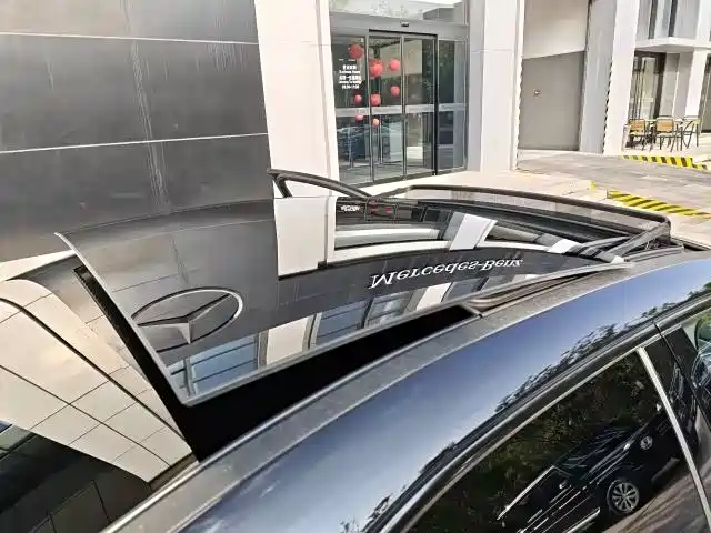 Mercedes-Benz A-Class AMG 2025 AMG A 35 L 4MATIC фото 25
