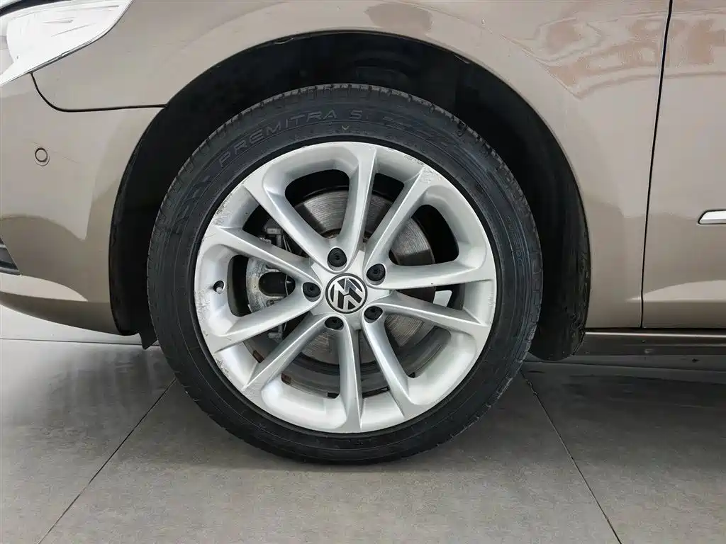 Volkswagen FAW-Volkswagen CC 2012 Model 2.0TSI Ultimate фото 17