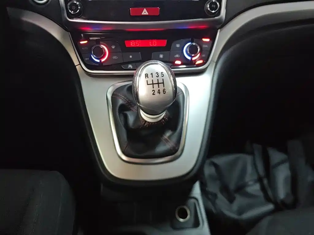 Фото 14 - Haval M6