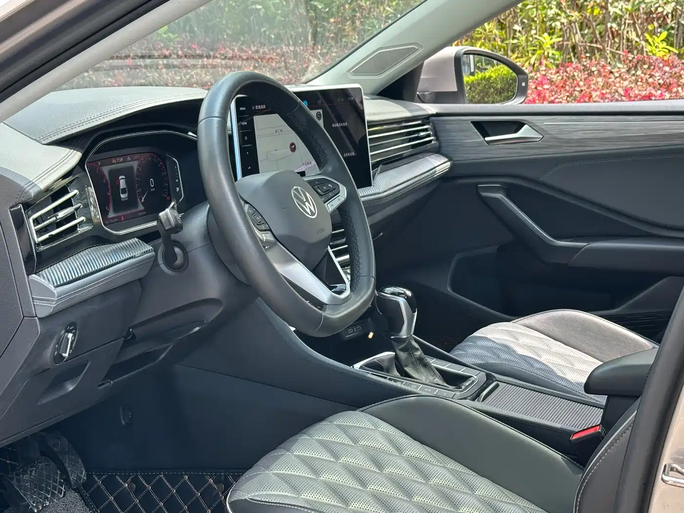 Volkswagen Sagitar 2023 Model Year 280TSI DSG Surpass Edition фото 5