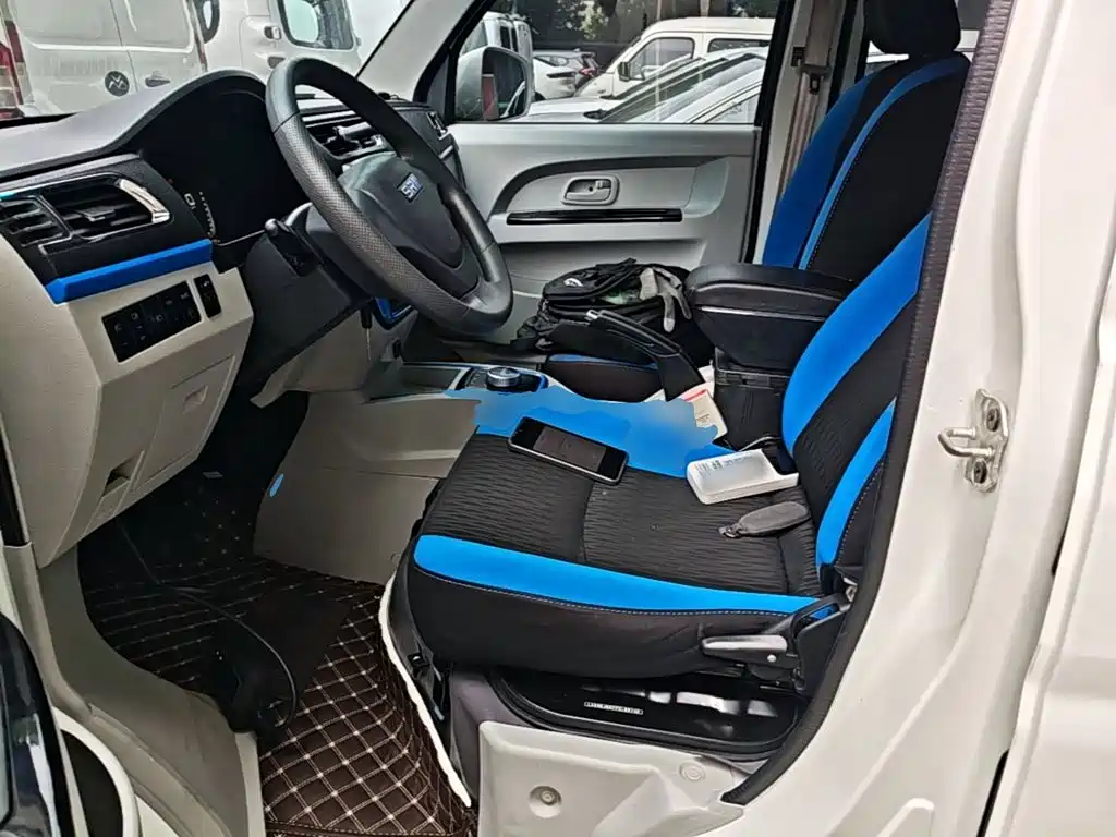 SRM Xinyuan New Energy Hiace EV 2023 2021 Standard