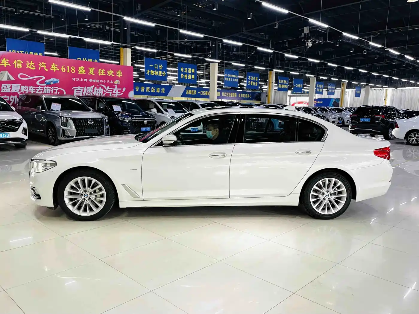 BMW 5 Series 2018 530Li Leading Luxury Package фото 5