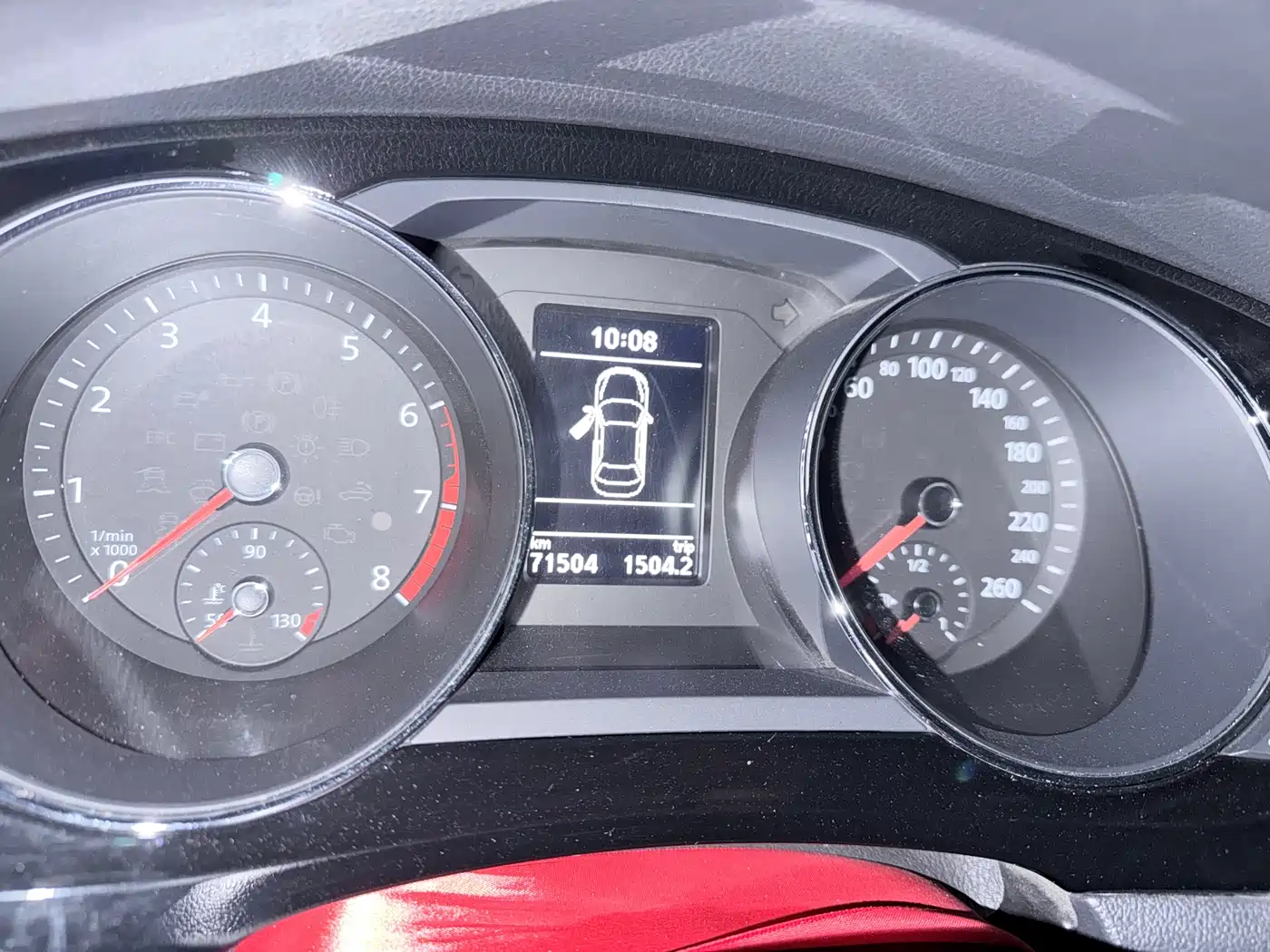 Volkswagen Sagitar 2018 280TSI DSG Spark Edition фото 10