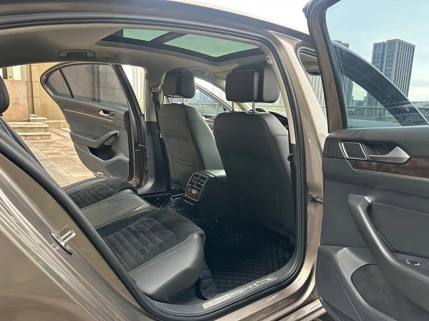 Volkswagen Magotan 2017 330TSI DSG Luxury фото 13