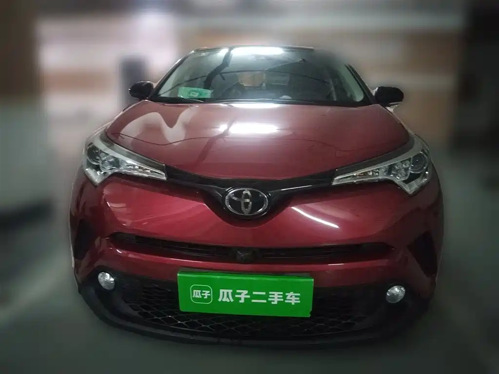 Toyota C-HR 2020 Model 2.0L Leading фото 24