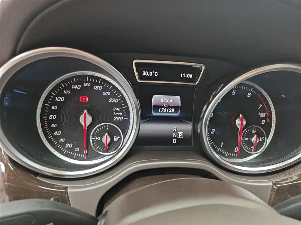 Mercedes-Benz GLS 2018 Facelift GLS 400 4MATIC Sport фото 3