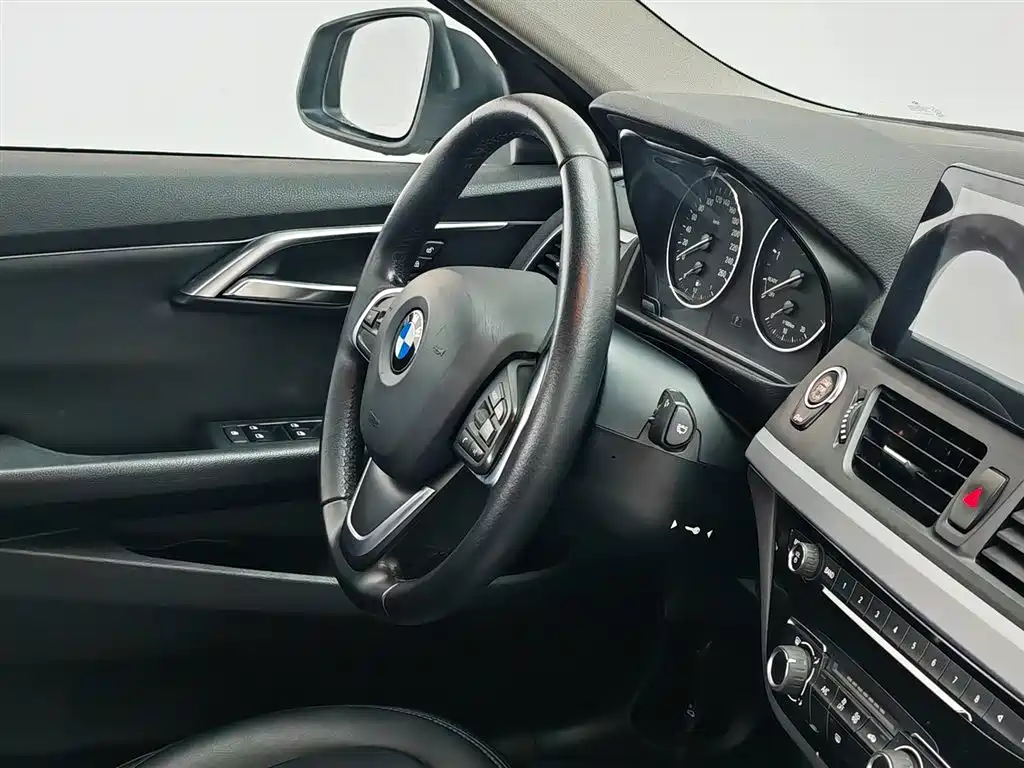 BMW 1 Series 2017 118i Fashion фото 22