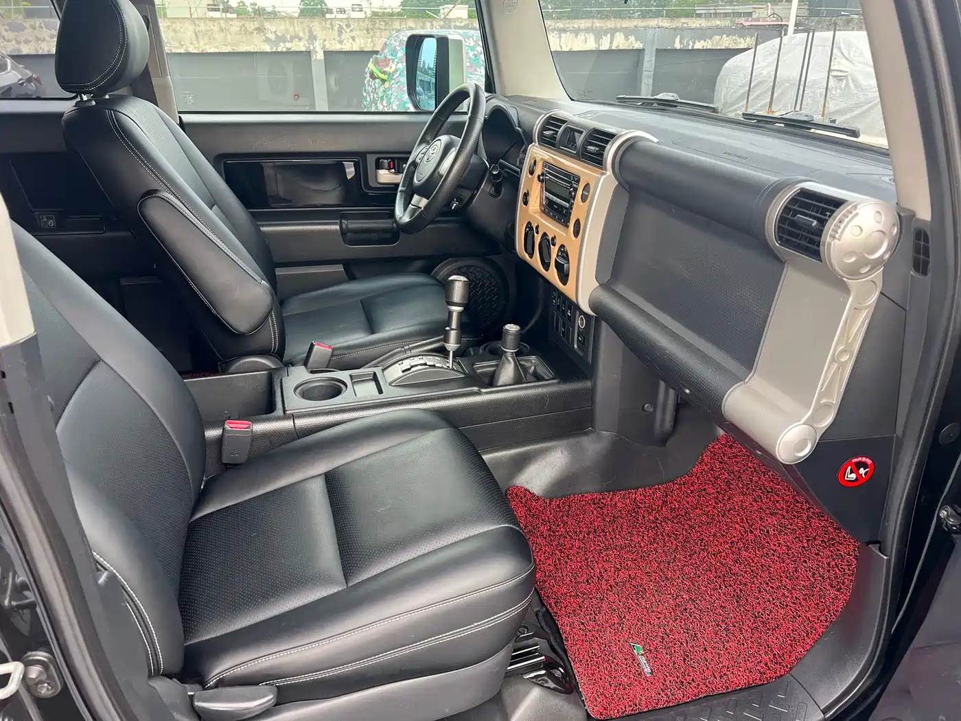 Toyota FJ Cruiser 2007 4.0L фото 10