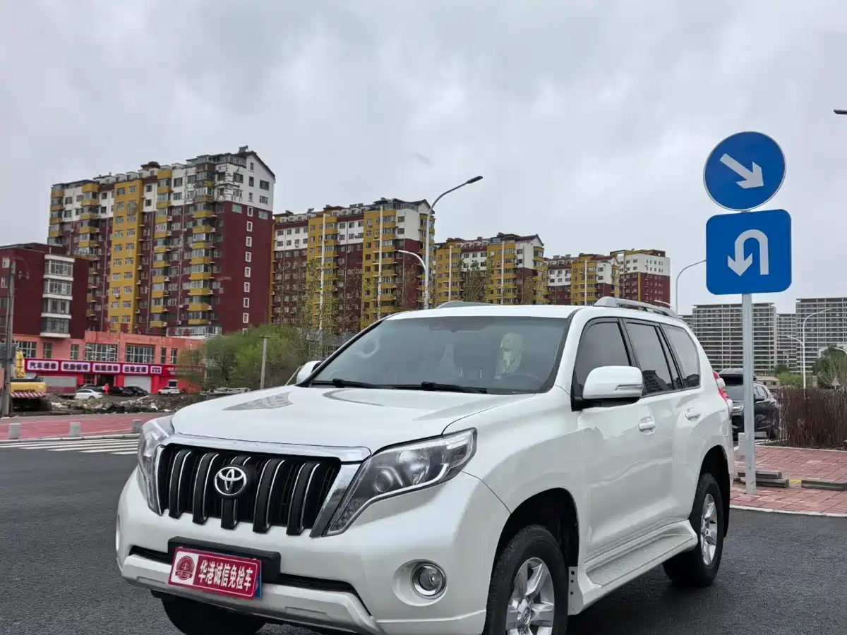 Toyota Prado (Import) 2010 2.7L Auto Luxury