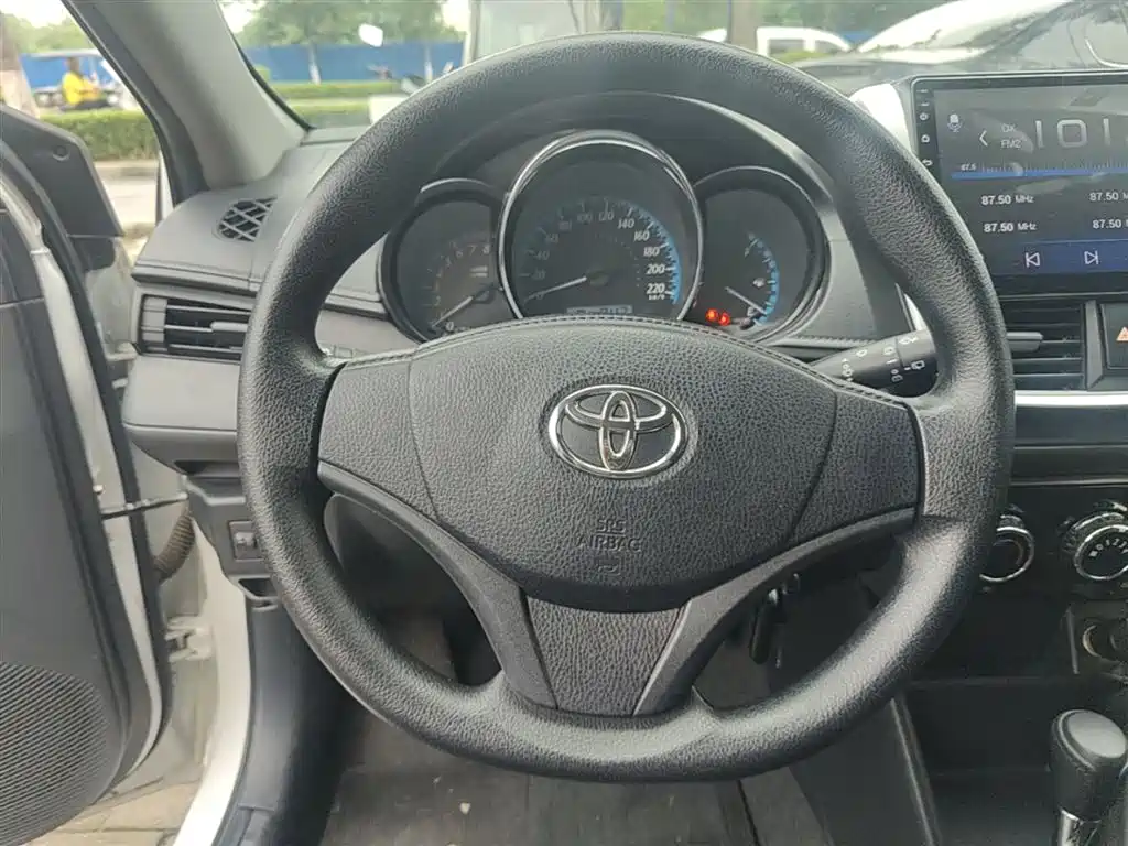 Toyota YARiS L Zhi Xuan 2019 1.5E CVT MeiDong Edition China VI фото 11