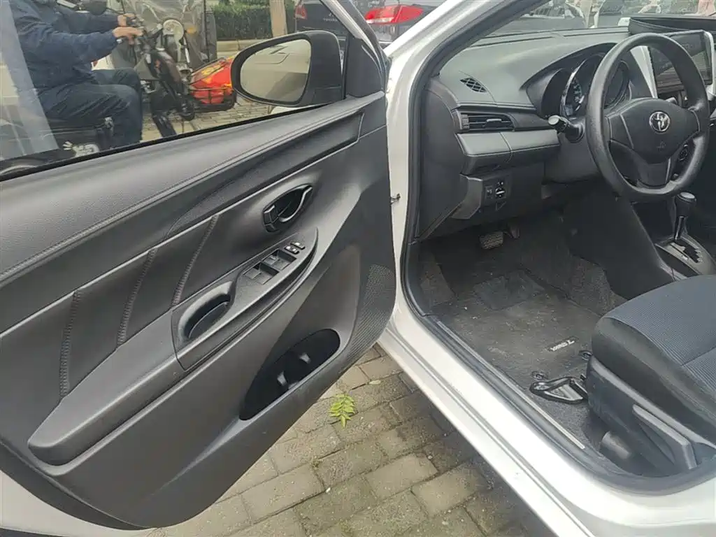 Toyota YARiS L Zhi Xuan 2019 1.5E CVT MeiDong Edition China VI фото 16