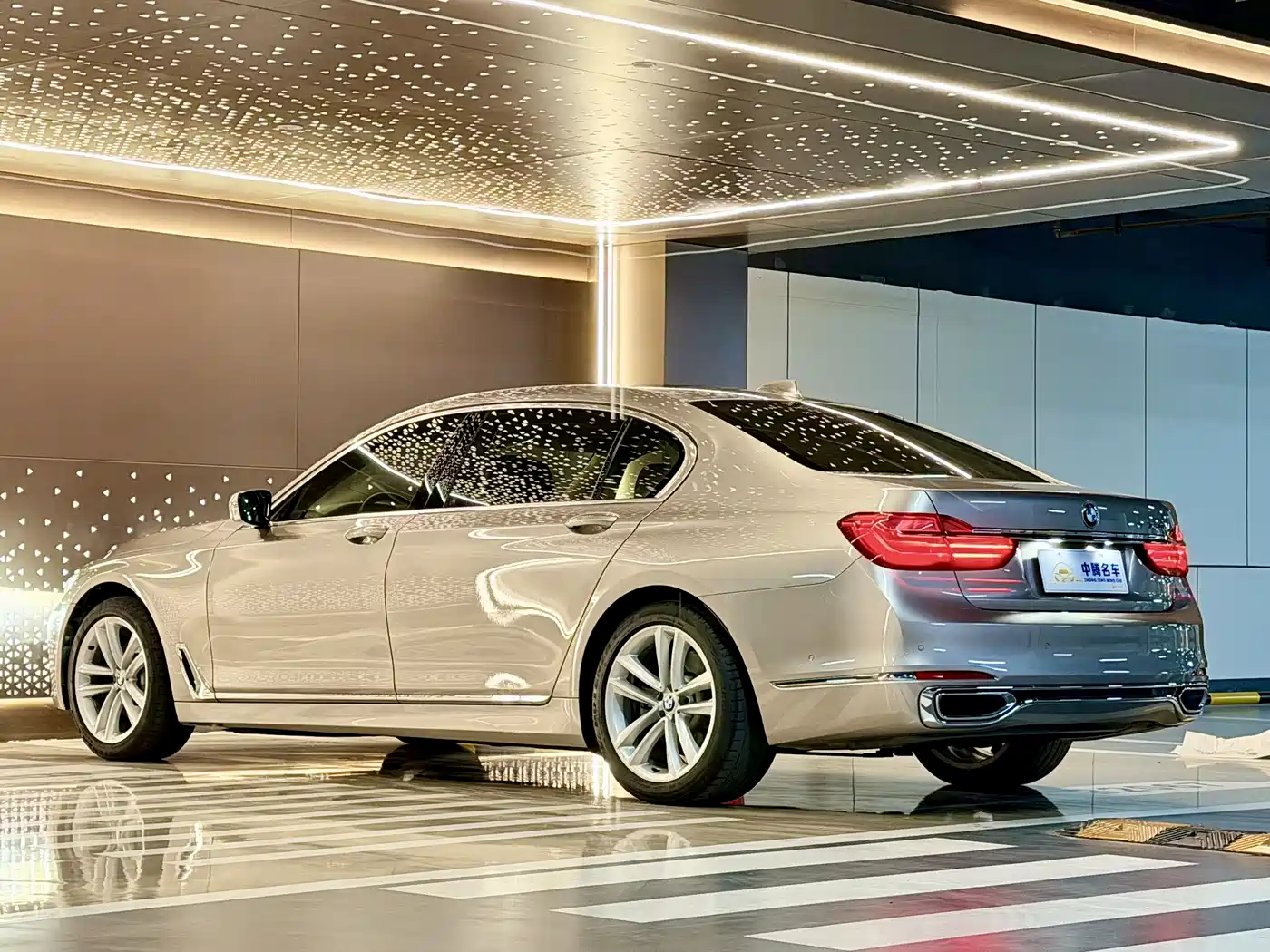 BMW 7 Series 2018 730Li Premium Type Excellence Package фото 33