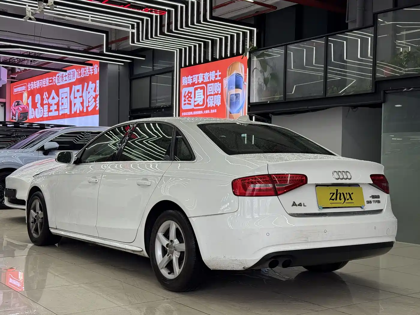 Audi A4L 2013 35 TFSI Automatic Standard фото 5