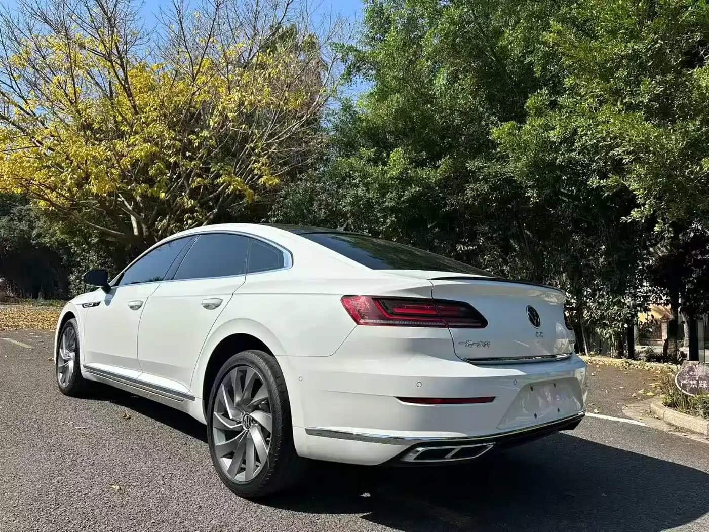 Volkswagen FAW-Volkswagen CC 2024 380TSI Eye-catching Edition фото 9