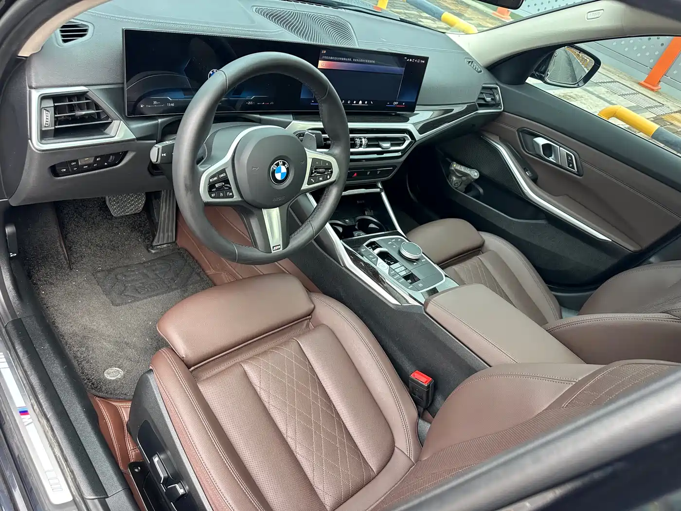 BMW 3 Series 2024 325Li M Sport Package фото 5