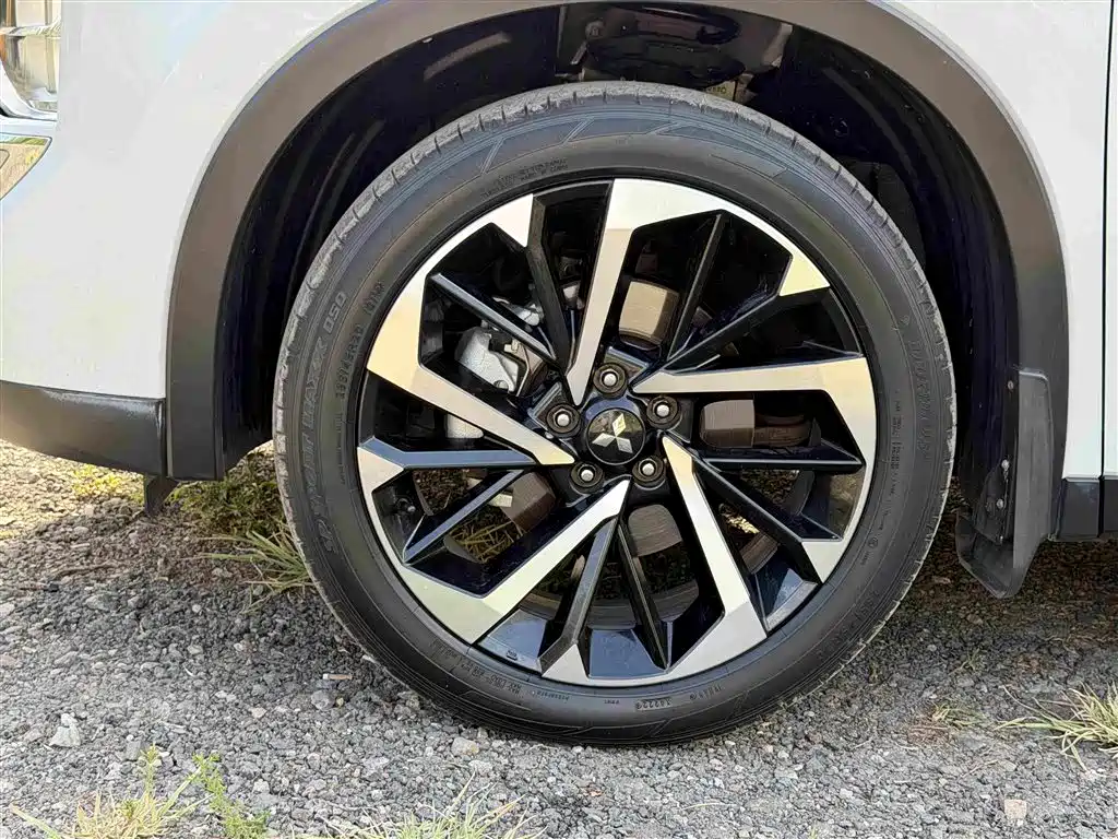 Mitsubishi Outlander 2023 2023 1.5T CVT 4WD Excellence Edition 5-seater