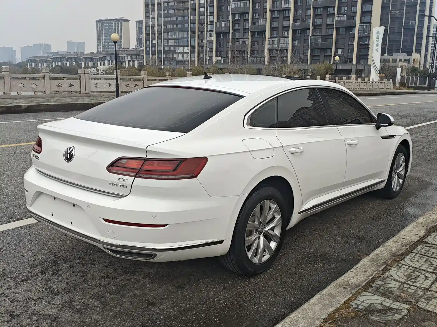 Volkswagen FAW-Volkswagen CC 2020 330TSI Elegance Version China VI фото 6