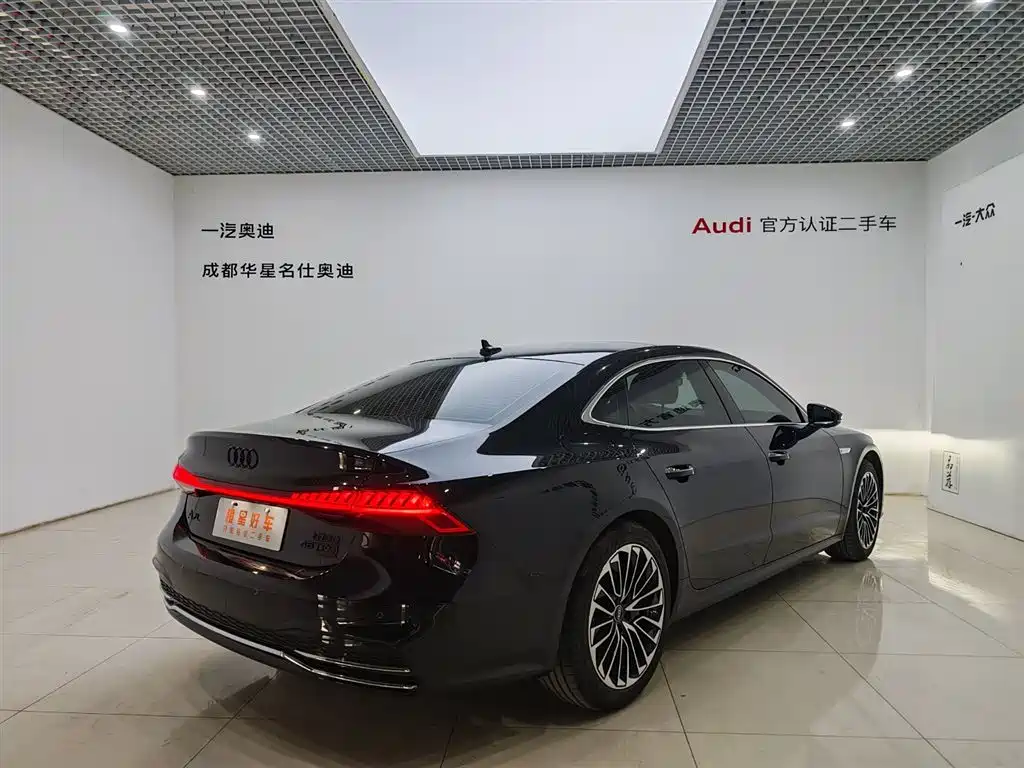 Audi A7L 2024 45 TFSI Luxury фото 5