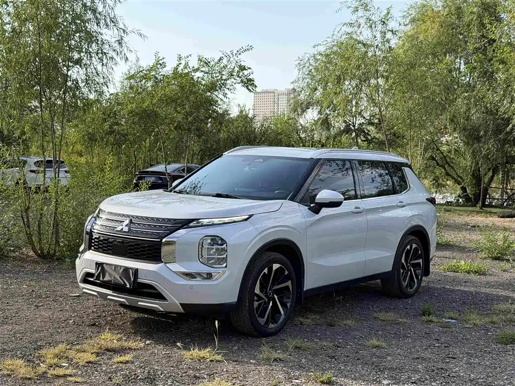 Mitsubishi Outlander 2023 2023 1.5T CVT 4WD Excellence Edition 5-seater