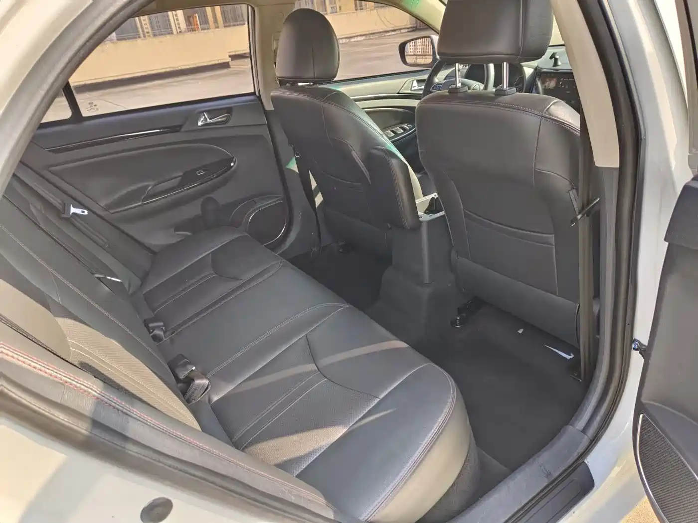 BYD E5