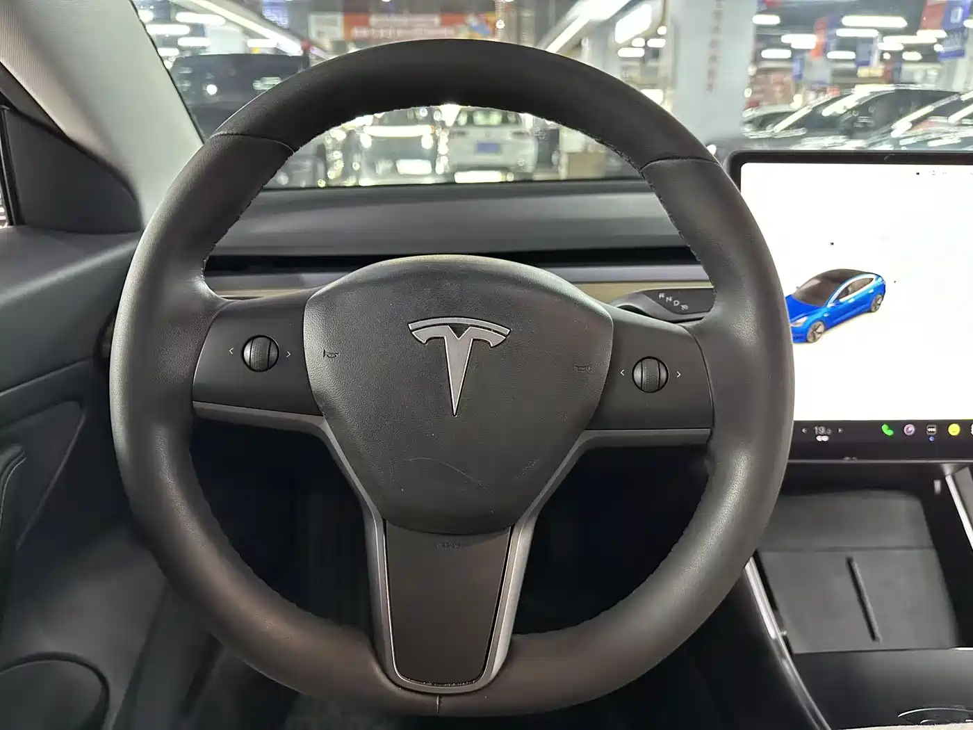 TESLA MODEL 3