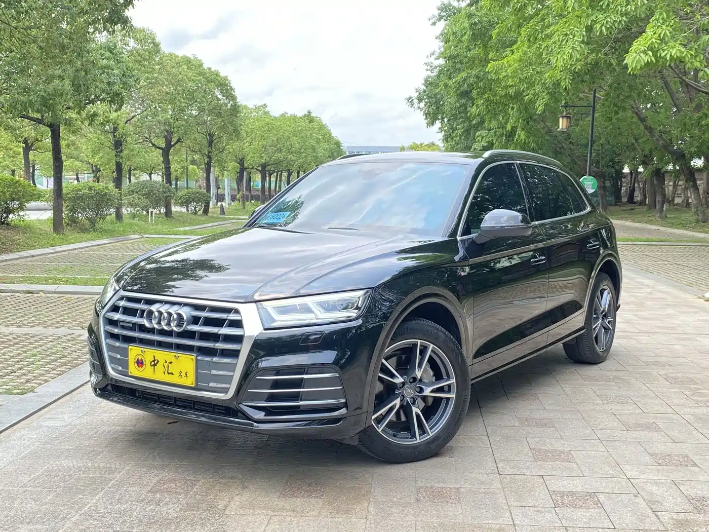 Audi Q5L 2019 2018 45 TFSI Exclusive Fashion China VI