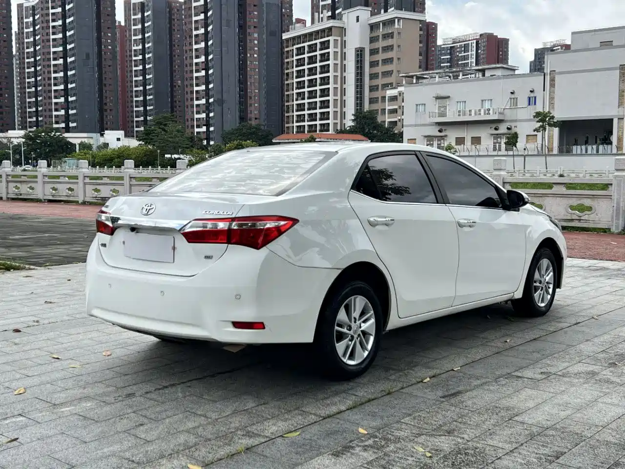 Toyota Corolla 2014 1.6L CVT GL фото 4