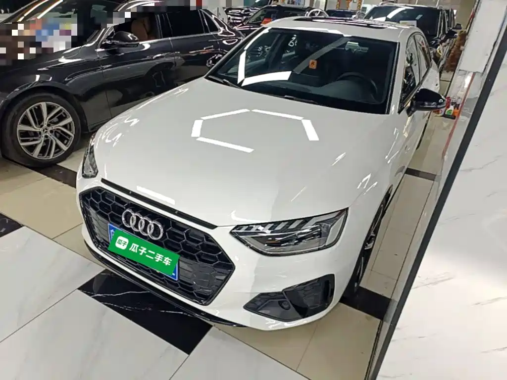 Audi A4L 2024 40 TFSI Luxury Dynamic