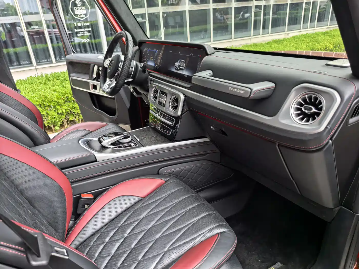 Mercedes-Benz G-Class AMG 2022 AMG G 63 фото 44