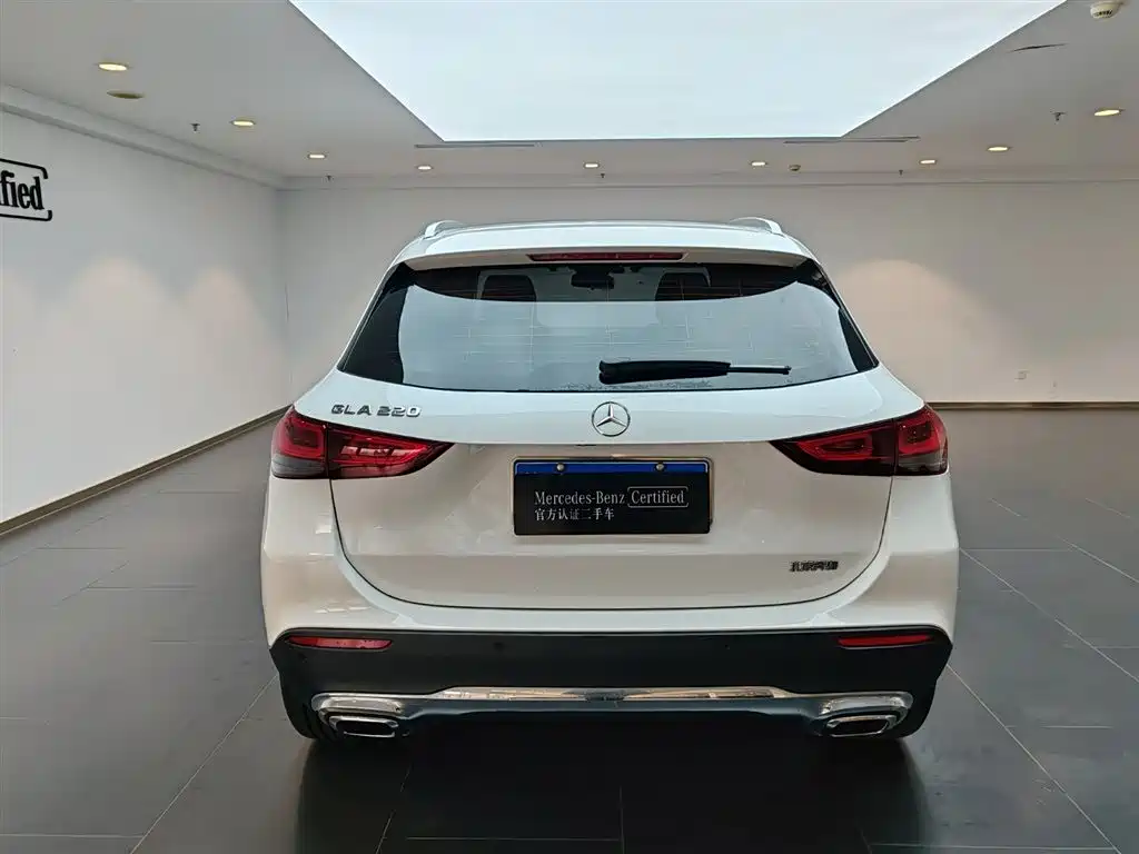 Mercedes-Benz GLA 2023 GLA 220 фото 4