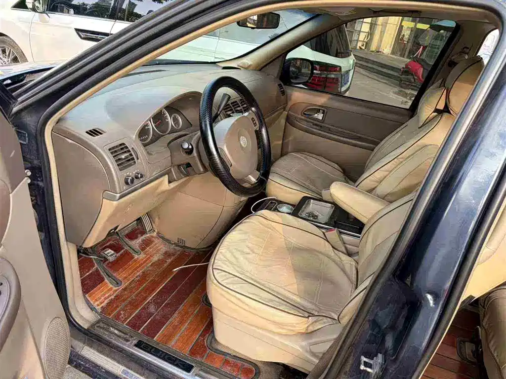 Buick GL8 2014 2.4L Comfort Edition фото 3