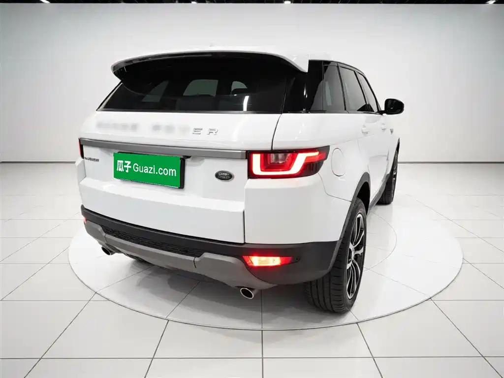 Land Rover Range Rover Evoque 2017 2.0T SE Smart Shine Edition фото 5
