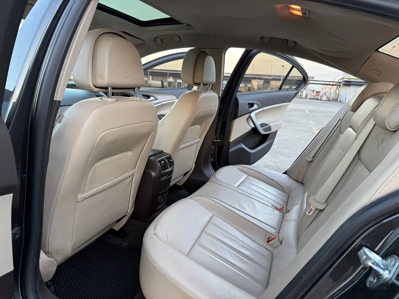 Buick Regal 2011 2.0L Comfort Edition фото 9