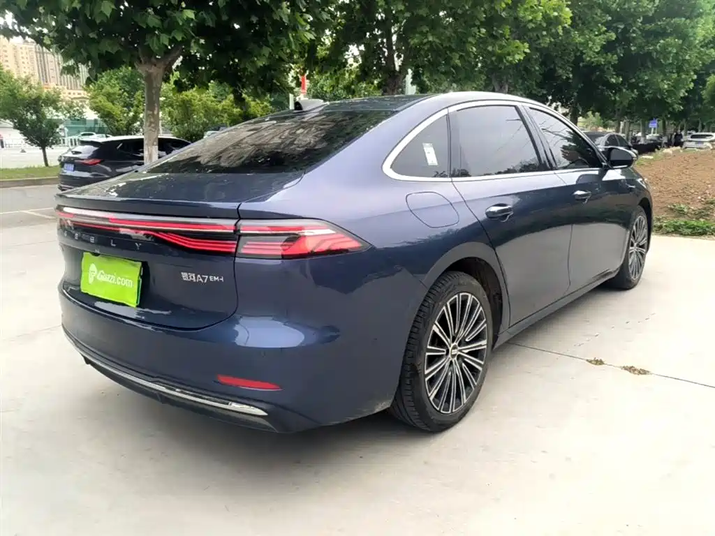 Geely Galaxy Galaxy A7 2025 EM-i фото 7