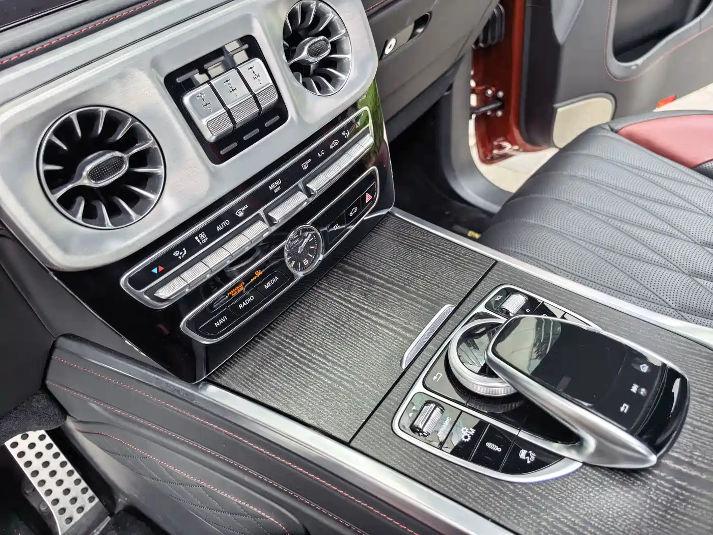 Mercedes-Benz G-Class AMG 2022 AMG G 63 фото 27