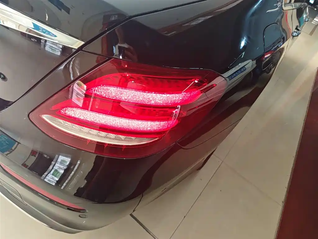 Mercedes-Benz E-Class 2019 E 260 L Sport фото 8