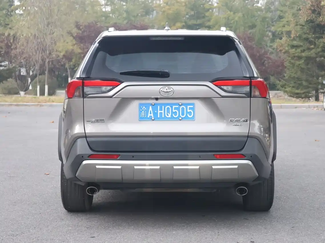 Toyota RAV4 Rongfang 2022 2.0L CVT 4WD Trend Edition фото 6