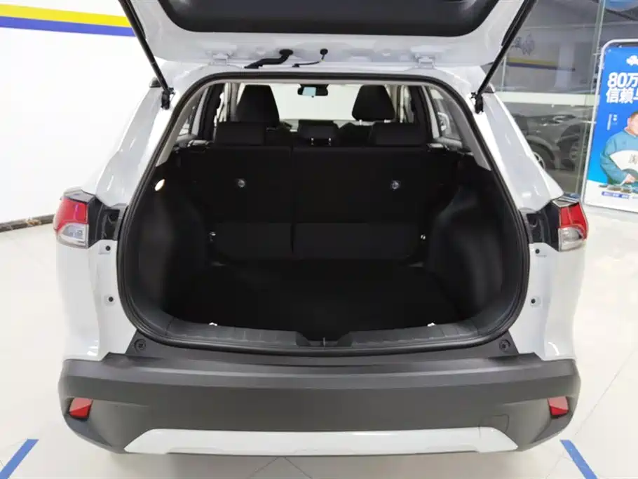 Toyota Corolla Cross 2024 2.0L Elite Edition фото 4