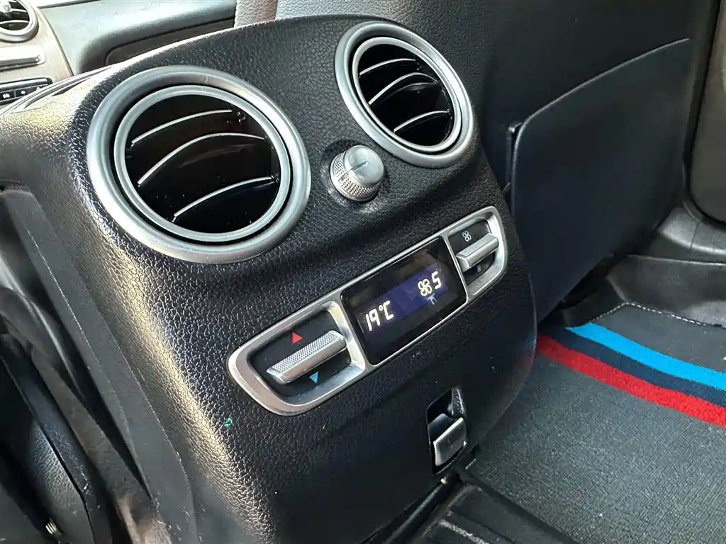 Mercedes-Benz GLC 2021 GLC 300 L 4MATIC Sporty фото 17