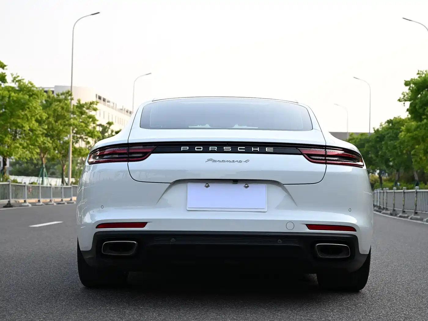 Porsche Panamera 2017 Panamera 4 Executive Long Wheelbase 3.0T фото 14